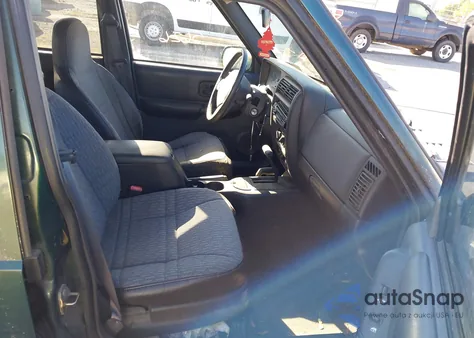 2000 Jeep Cherokee Sport из США, поврежденный, VIN 1J4FF48S9YL267146